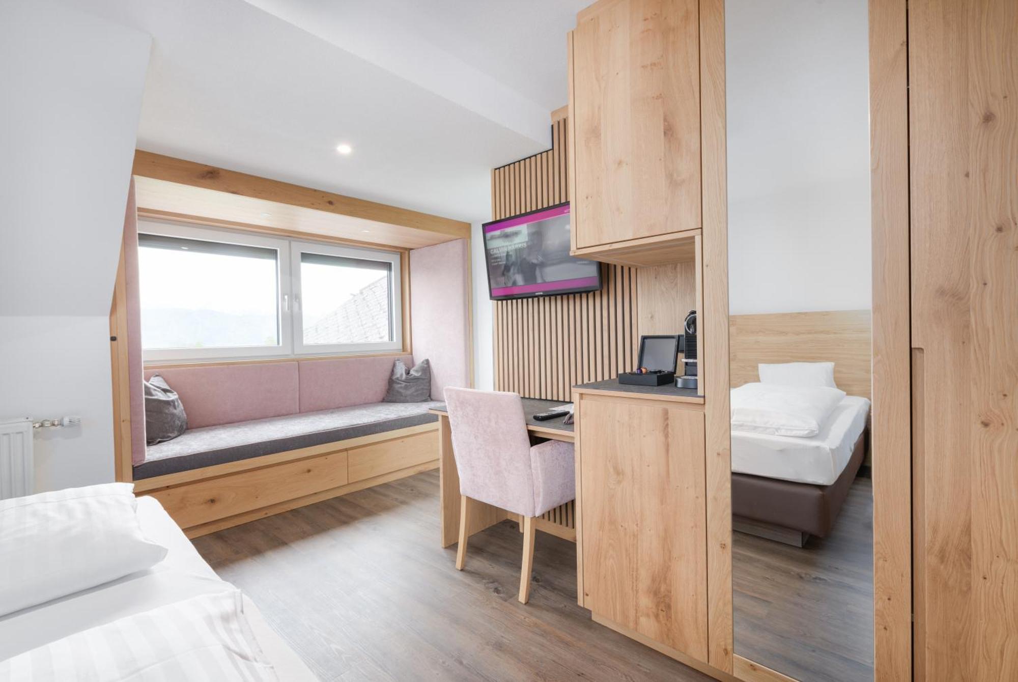 Hotel Alpenblick Attersee Exterior photo